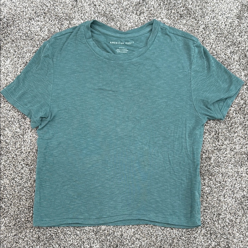American Eagle Outfitters Cropped T-Shirt ~ Women's Size Small